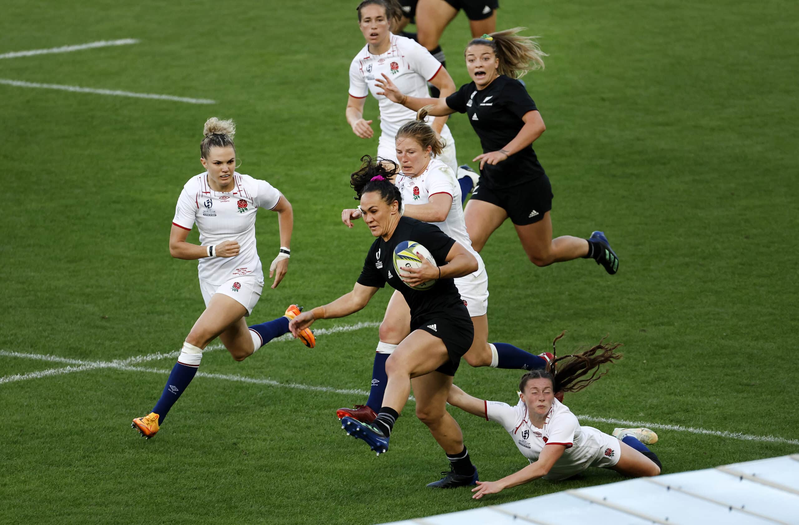 England’s Red Roses Ready to Roar at Women’s Rugby World Cup 2025